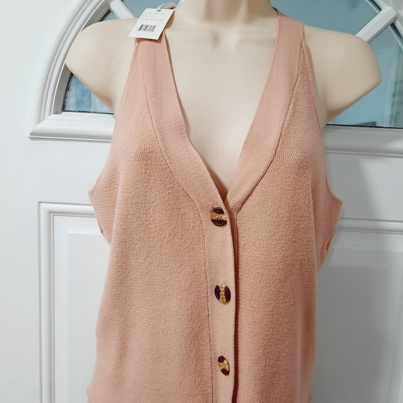 Vila Milano Sleeveless Knit Sweater Top NWT - Picture 12 of 12